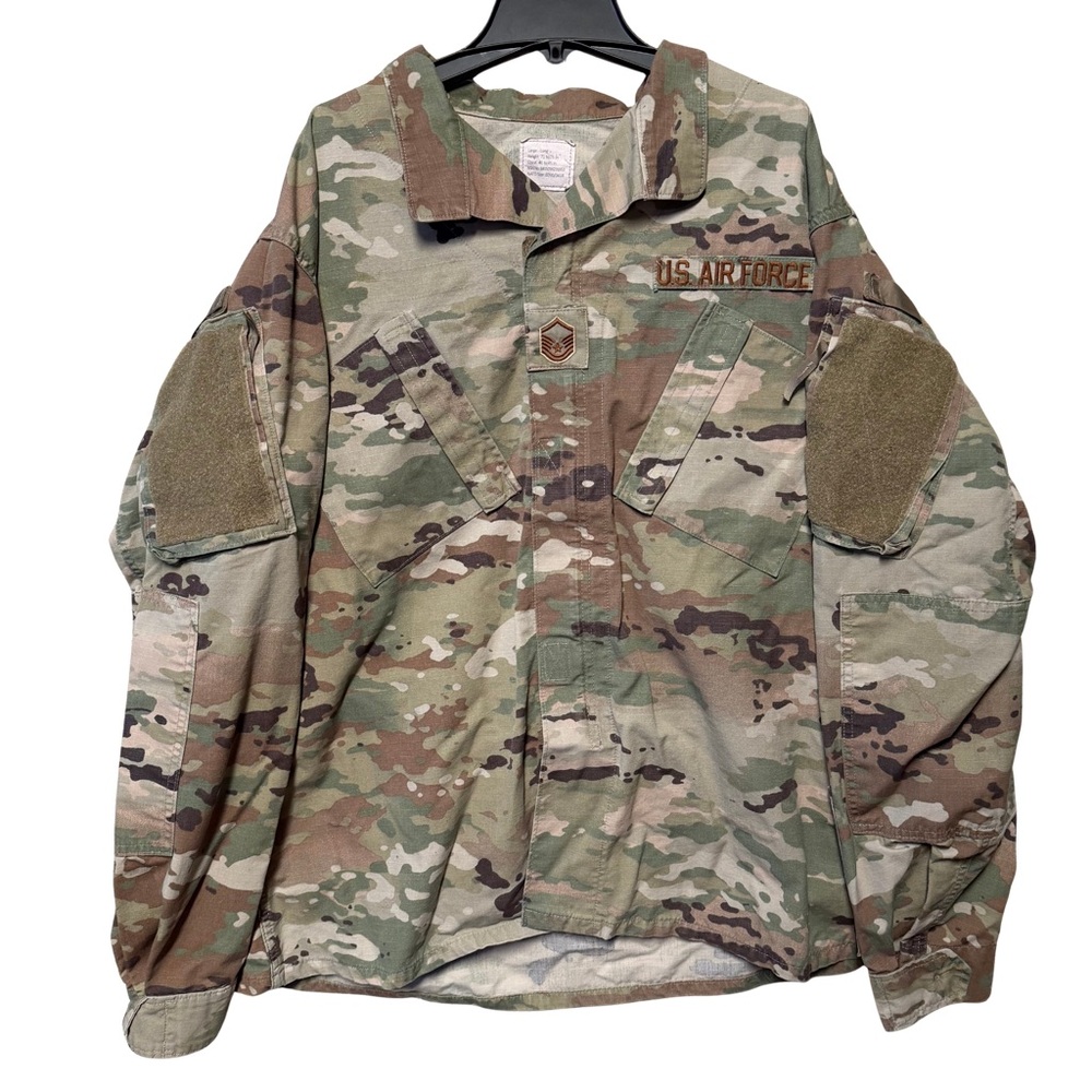 US Army Combat Uniform Coat Large OCP Jacket Military Issue USAF Master Sergeant
